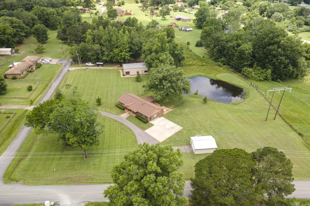 8409 Carrie Drive – Benton, AR